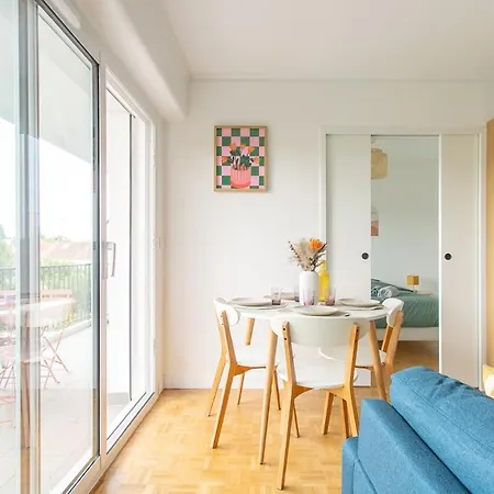 Solaya - Bright 2 Bedroom - Balcony - Parking