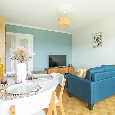 Solaya - Bright 2 Bedroom - Balcony - Parking شقة