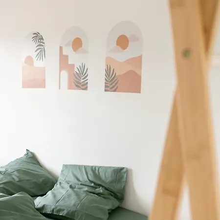 Solaya - Bright 2 Bedroom - Balcony - Parking شقة