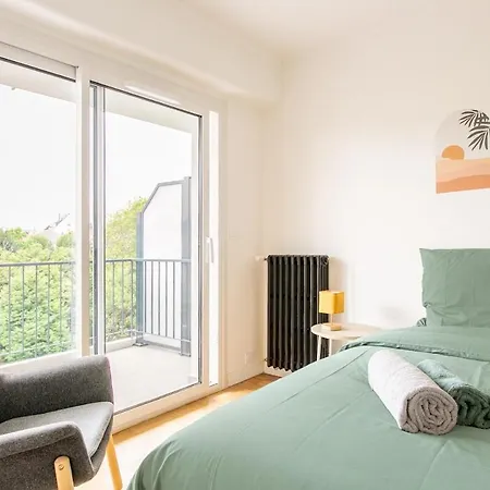 Solaya - Bright 2 Bedroom - Balcony - Parking