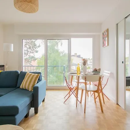 Solaya - Bright 2 Bedroom - Balcony - Parking شقة نانت